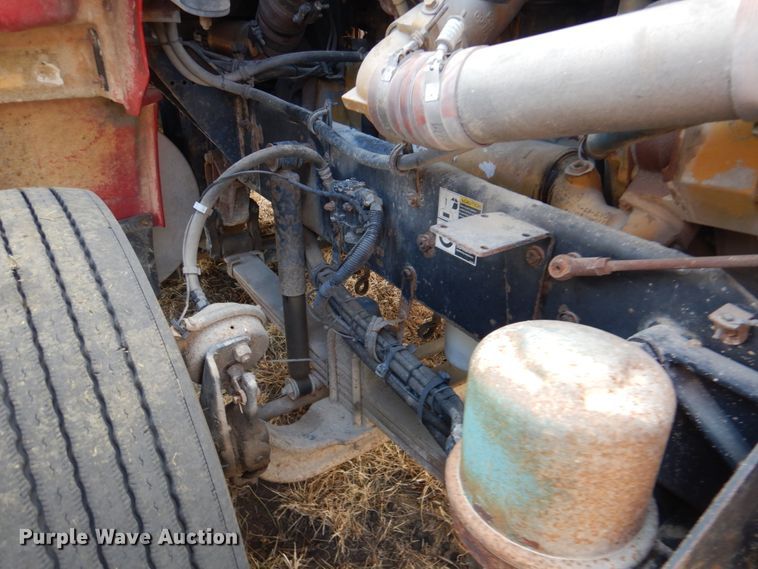 image for item DN1318 2001 Kenworth T800  semi truck