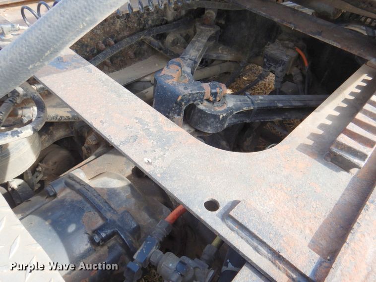 image for item DN1318 2001 Kenworth T800  semi truck