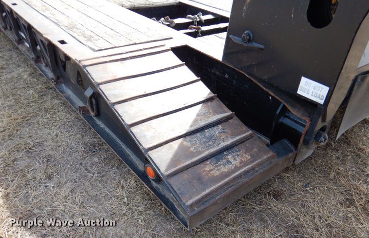 image for item DN1319 2007 Trail King TK70DGHT-502  lowboy equipment trailer
