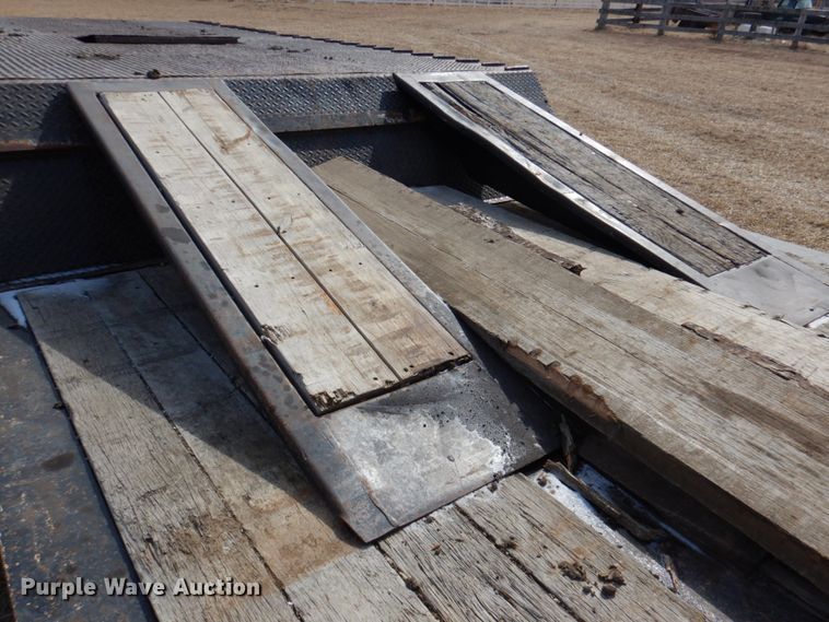 image for item DN1319 2007 Trail King TK70DGHT-502  lowboy equipment trailer