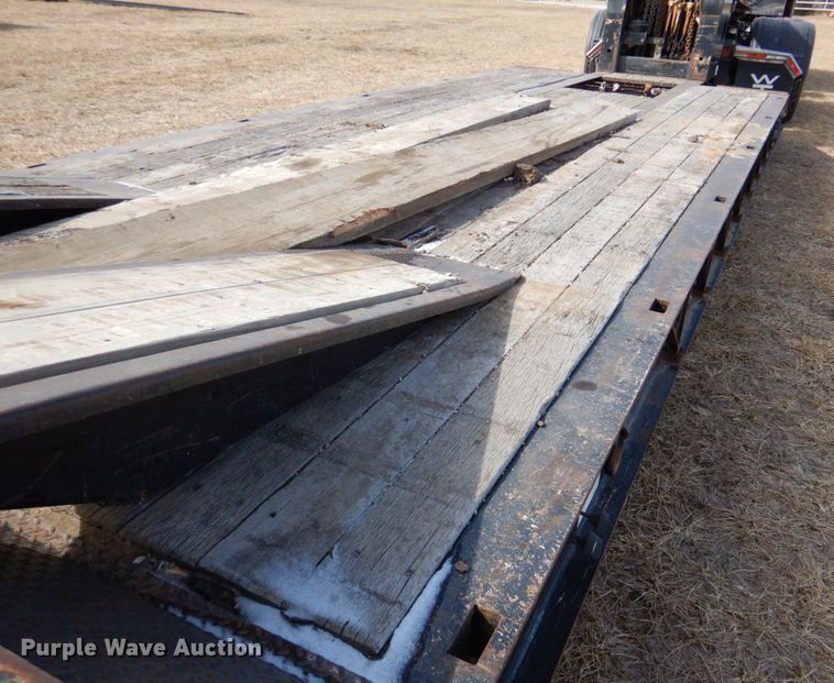 image for item DN1319 2007 Trail King TK70DGHT-502  lowboy equipment trailer
