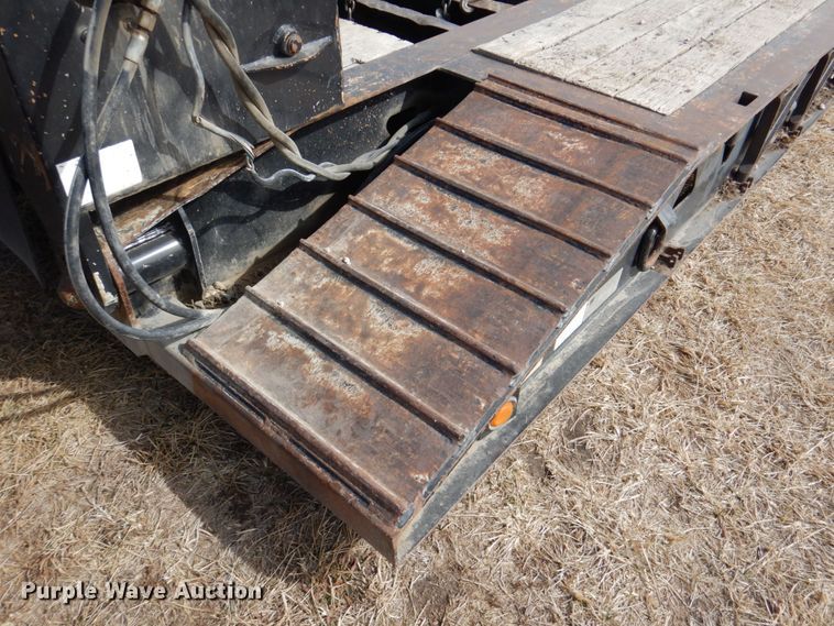 image for item DN1319 2007 Trail King TK70DGHT-502  lowboy equipment trailer