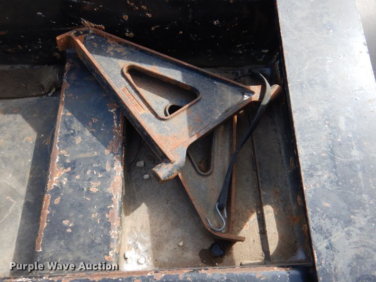 image for item DN1319 2007 Trail King TK70DGHT-502  lowboy equipment trailer