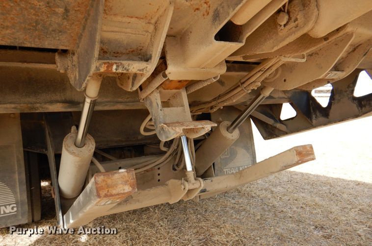 image for item DN1319 2007 Trail King TK70DGHT-502  lowboy equipment trailer