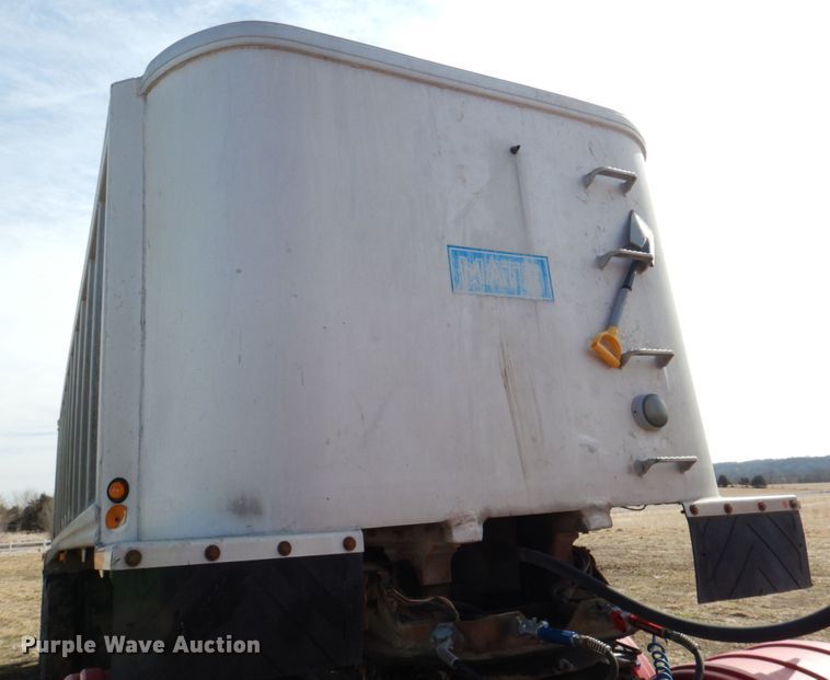 image for item DN1320 1998 Mate Inc.  end dump trailer