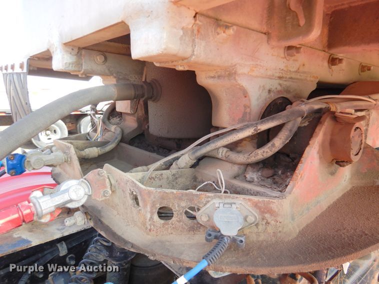 image for item DN1320 1998 Mate Inc.  end dump trailer