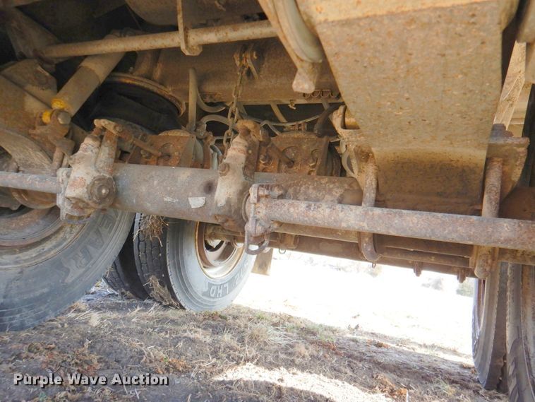 image for item DN1320 1998 Mate Inc.  end dump trailer