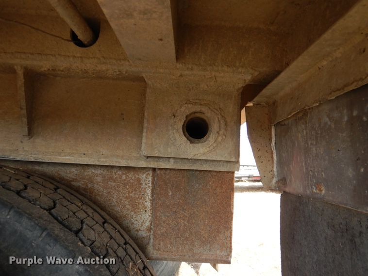 image for item DN1320 1998 Mate Inc.  end dump trailer