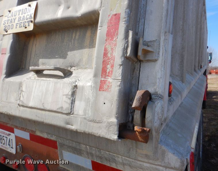 image for item DN1320 1998 Mate Inc.  end dump trailer