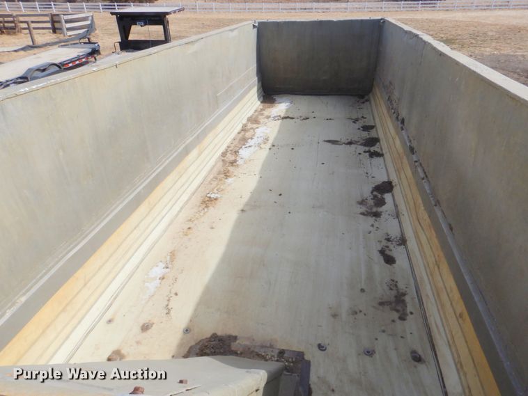 image for item DN1320 1998 Mate Inc.  end dump trailer