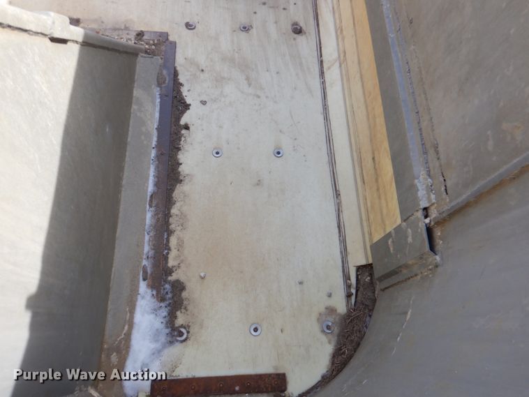 image for item DN1320 1998 Mate Inc.  end dump trailer