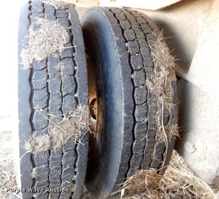 image for item DN1320 1998 Mate Inc.  end dump trailer