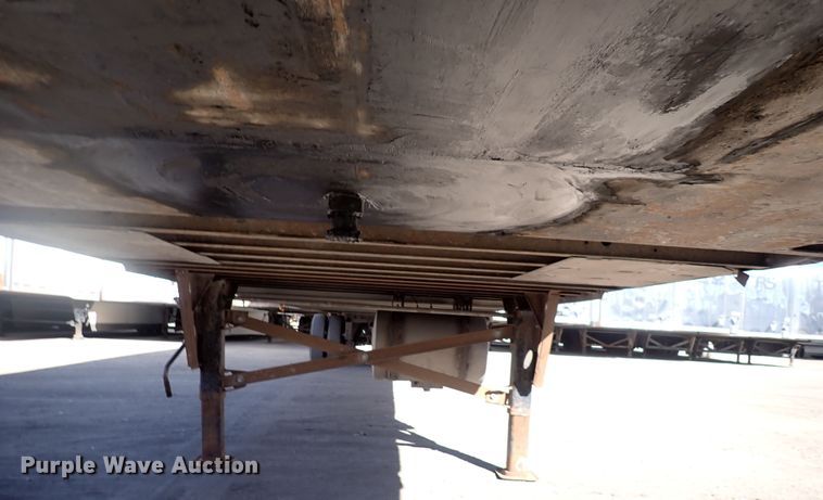 image for item DN2439 2009 Utility VS2RA  refrigerated van trailer