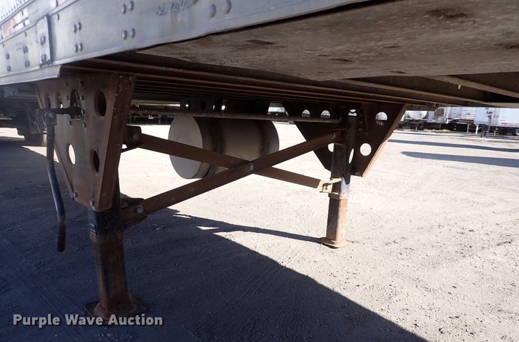 image for item DN2439 2009 Utility VS2RA  refrigerated van trailer