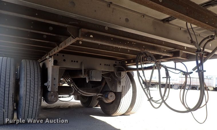 image for item DN2439 2009 Utility VS2RA  refrigerated van trailer