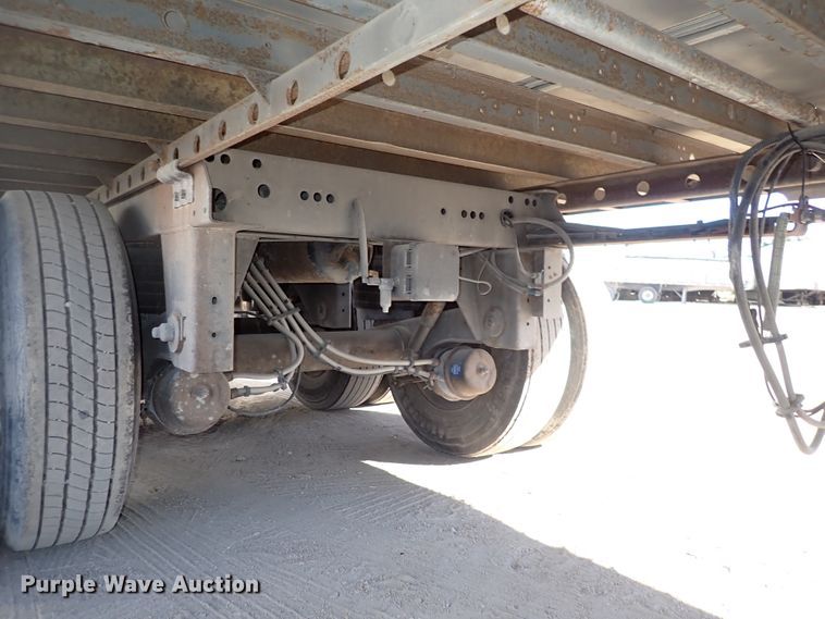 image for item DN2439 2009 Utility VS2RA  refrigerated van trailer