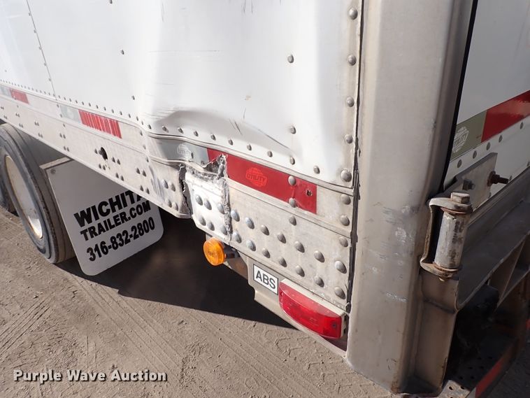 image for item DN2439 2009 Utility VS2RA  refrigerated van trailer