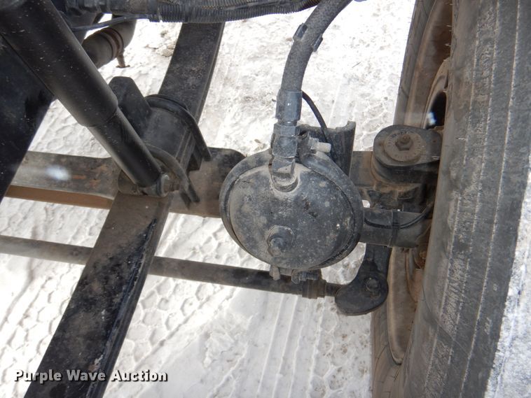 image for item DN7257 2009 Peterbilt 388  semi truck