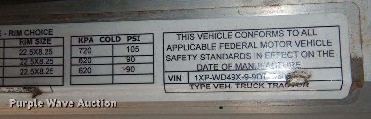 image for item DN7257 2009 Peterbilt 388  semi truck