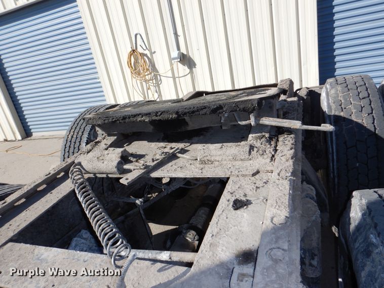 image for item DN7262 2007 Freightliner Columbia 120  semi truck