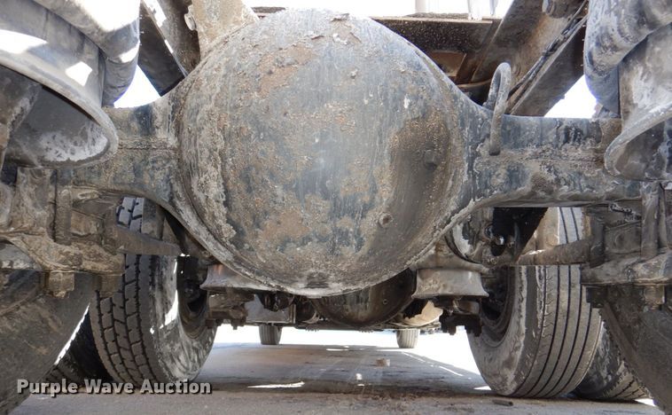 image for item DN7262 2007 Freightliner Columbia 120  semi truck