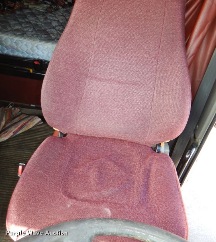 image for item DN7262 2007 Freightliner Columbia 120  semi truck