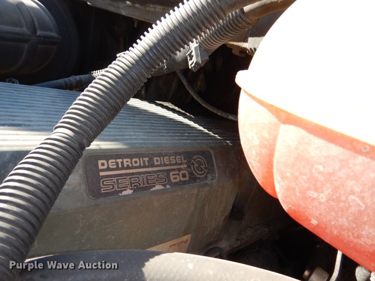 image for item DN7262 2007 Freightliner Columbia 120  semi truck