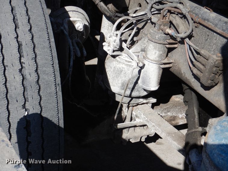 image for item DN7262 2007 Freightliner Columbia 120  semi truck