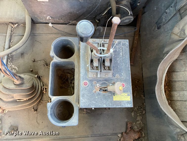 image for item IG9711 1999 International Paystar F5070  semi truck