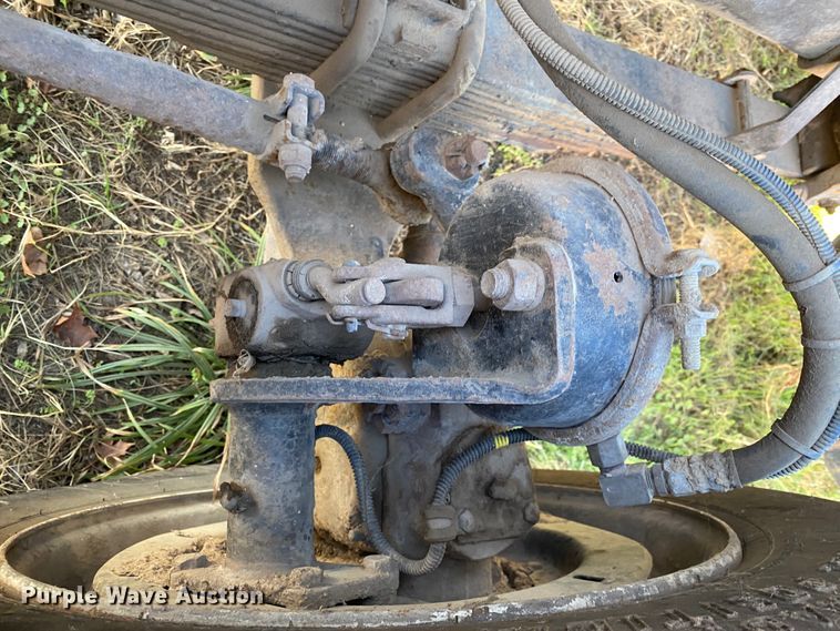 image for item IG9711 1999 International Paystar F5070  semi truck