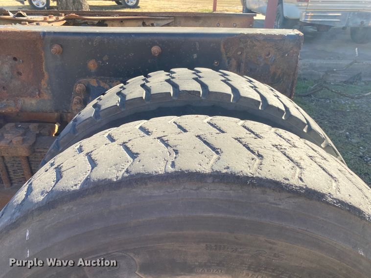 image for item IG9711 1999 International Paystar F5070  semi truck