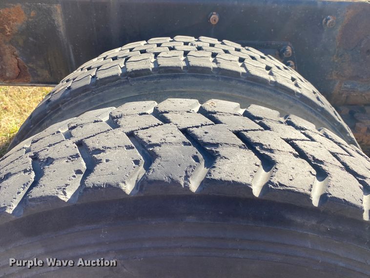 image for item IG9711 1999 International Paystar F5070  semi truck