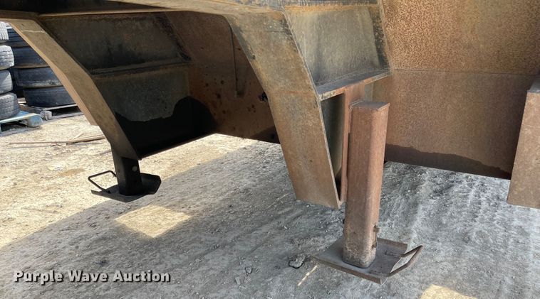 image for item IJ9717 1997 Nuttall  oilfield trailer