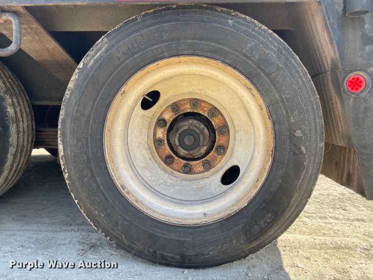 image for item IJ9717 1997 Nuttall  oilfield trailer