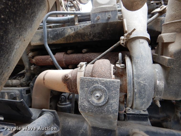 image for item IM9769 1994 Ford LTL 9000  semi truck