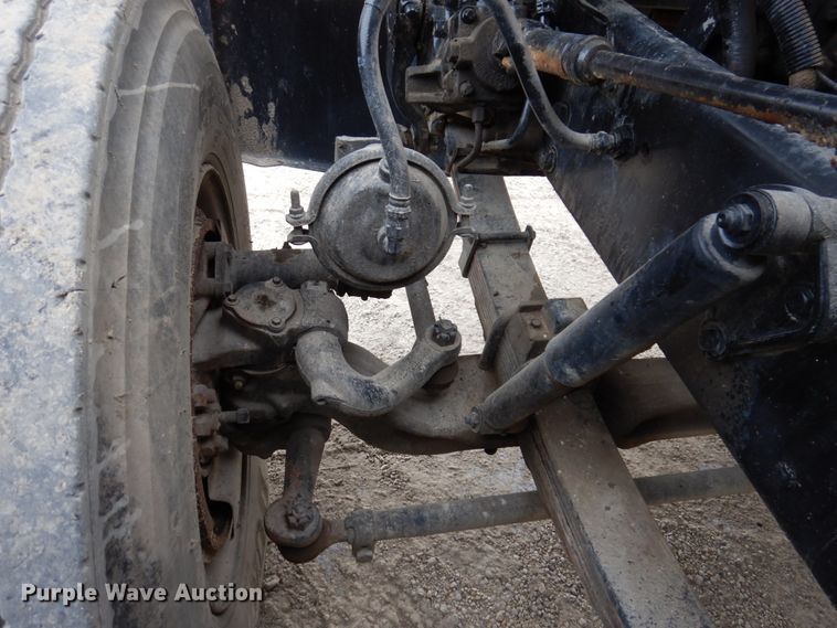 image for item IM9769 1994 Ford LTL 9000  semi truck