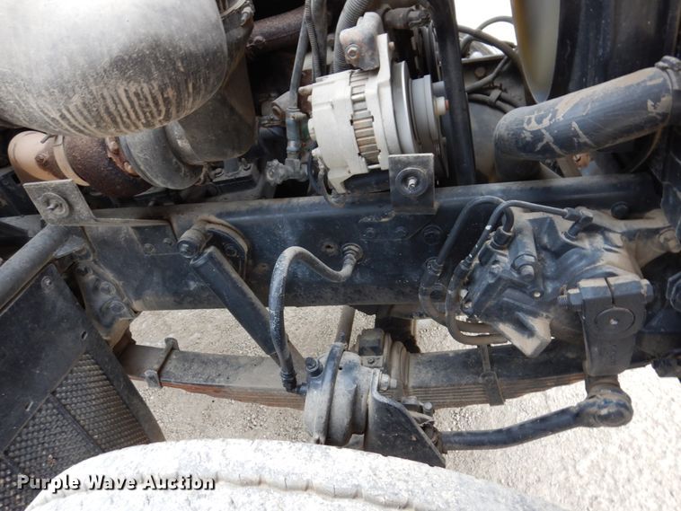 image for item IM9769 1994 Ford LTL 9000  semi truck