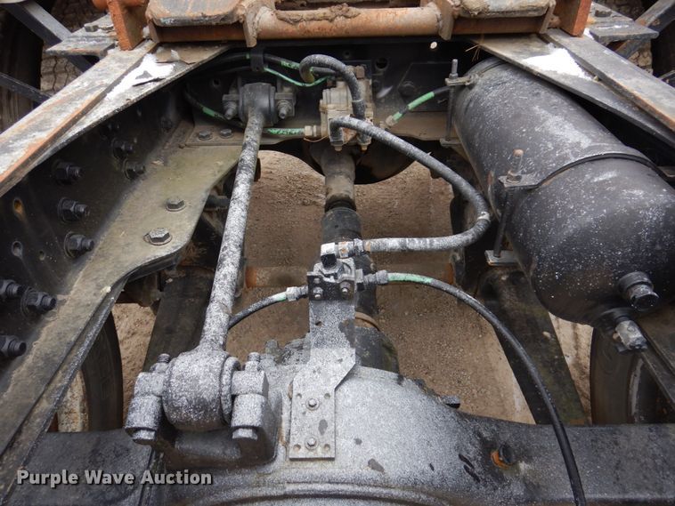 image for item IM9770 1994 Ford LTL 9000  semi truck