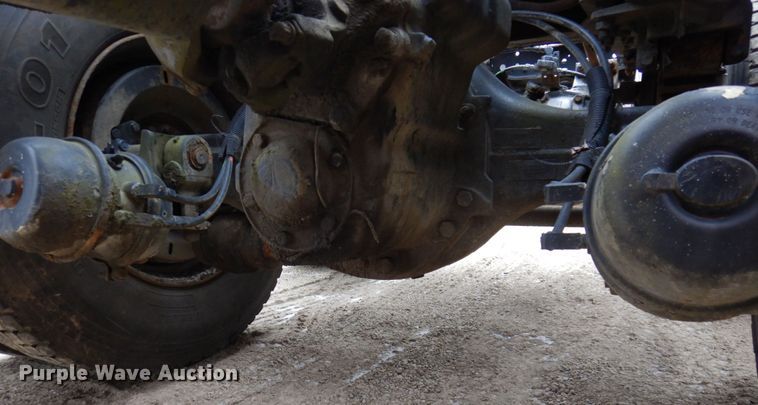 image for item IM9770 1994 Ford LTL 9000  semi truck