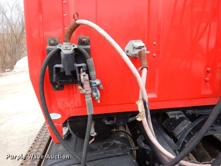 image for item IM9770 1994 Ford LTL 9000  semi truck