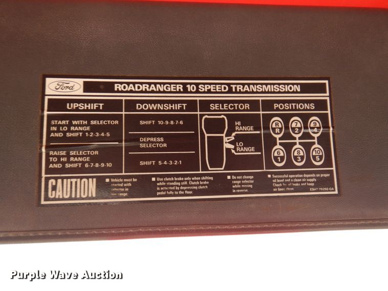 image for item IM9770 1994 Ford LTL 9000  semi truck