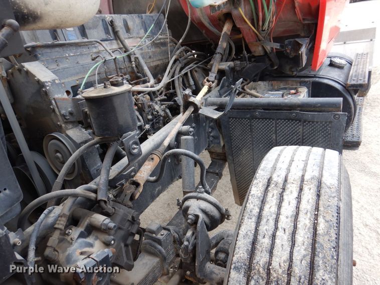 image for item IM9770 1994 Ford LTL 9000  semi truck