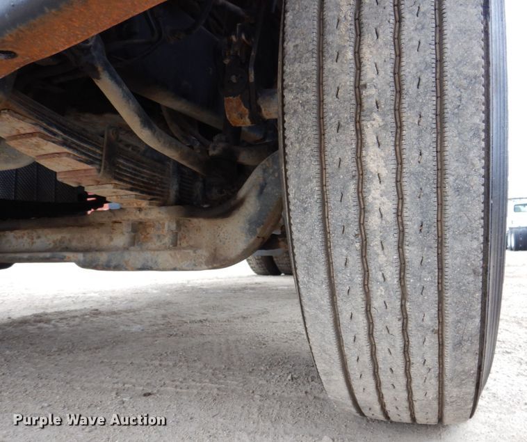 image for item IM9770 1994 Ford LTL 9000  semi truck