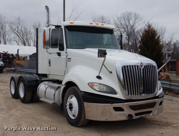 image for item IM9773 2012 International ProStar  semi truck