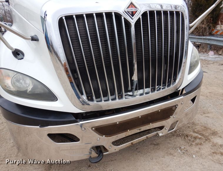 image for item IM9773 2012 International ProStar  semi truck