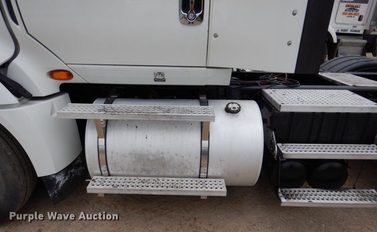 image for item IM9773 2012 International ProStar  semi truck