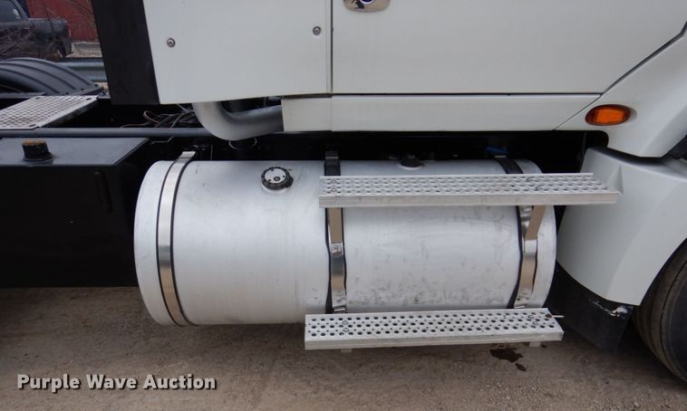 image for item IM9773 2012 International ProStar  semi truck