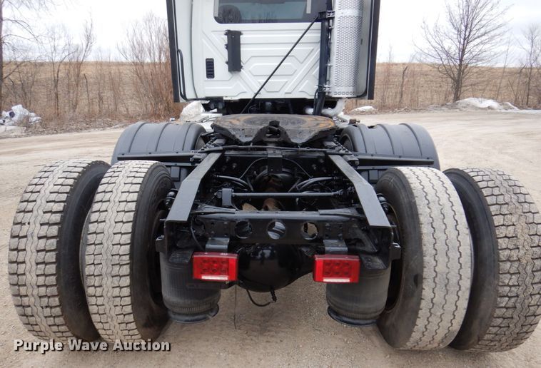 image for item IM9773 2012 International ProStar  semi truck