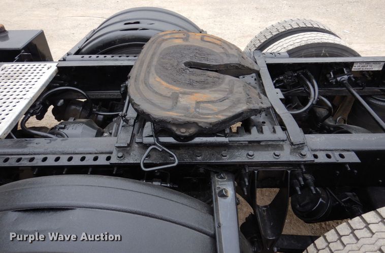 image for item IM9773 2012 International ProStar  semi truck