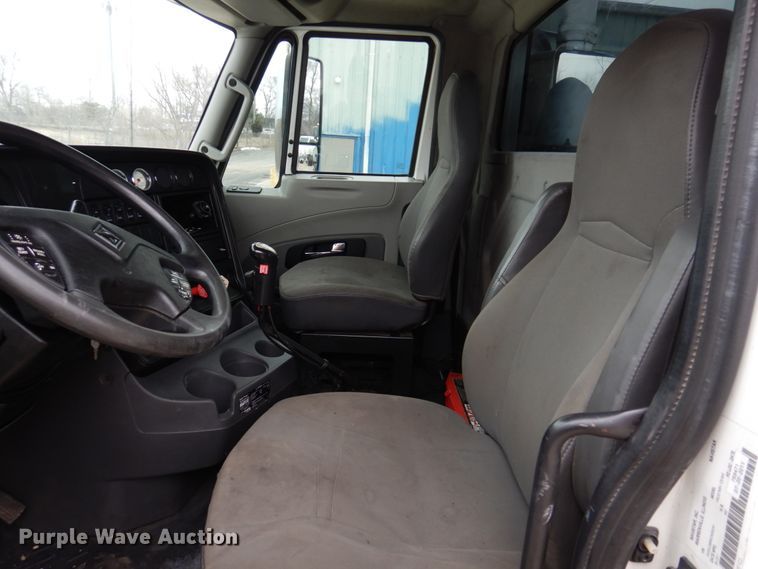 image for item IM9773 2012 International ProStar  semi truck